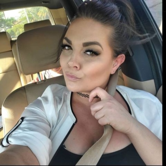 Meet your Posher, Liz - Picture 1 of 1